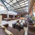 - Hotel, Termas & 4* モンテ・レアル