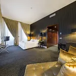 - Hotel, Termas & ホテル モンテ・レアル