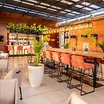 - Hotel, Termas & ホテル