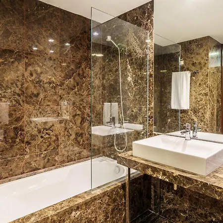 - Hotel, Termas & مونتي ريال