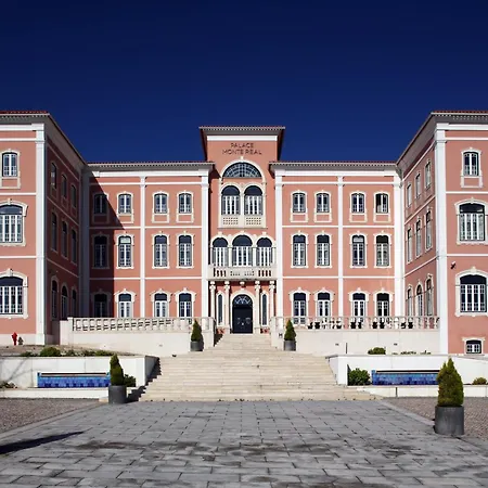 - Hotel, Termas & Hotel 4*