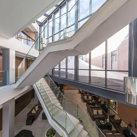 - Hotel, Termas & モンテ・レアル