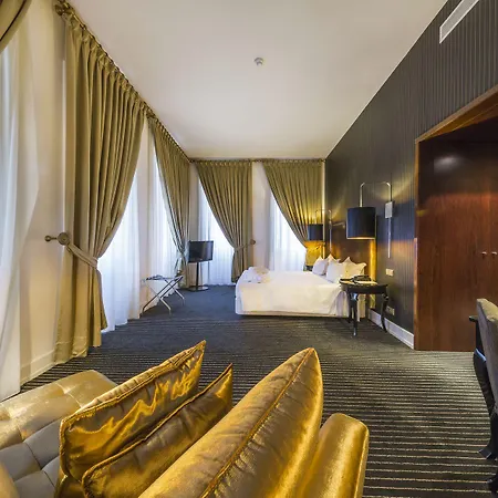 - Hotel, Termas & Hotell 4*