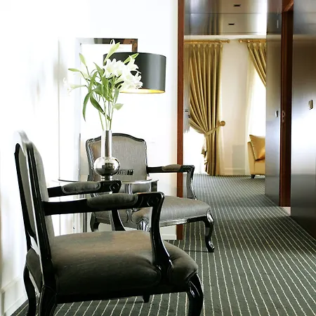 - Hotel, Termas & Hotell 4*