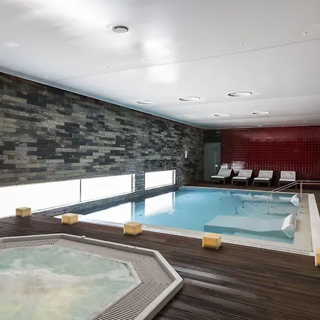 - Hotel, Termas & فندق مونتي ريال