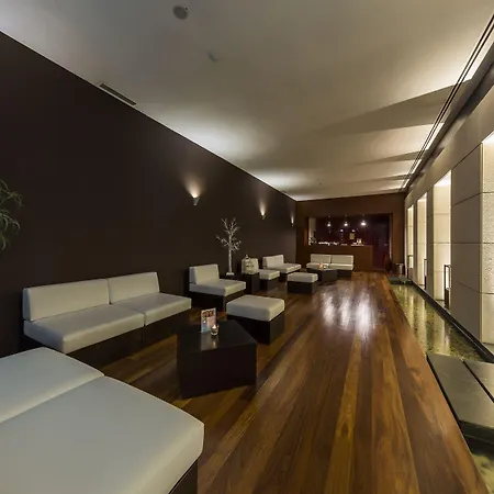- Hotel, Termas & فندق مونتي ريال