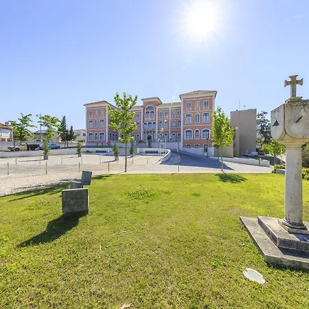 - Hotel, Termas &