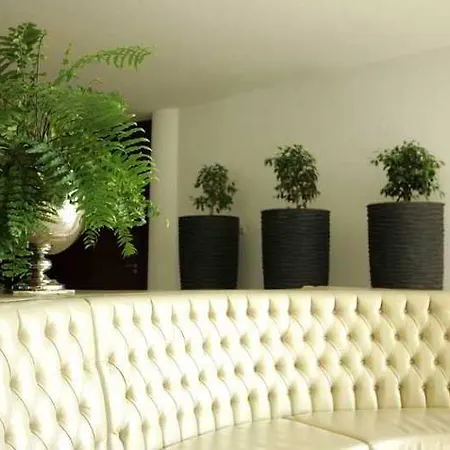 - Hotel, Termas & מלון 4*