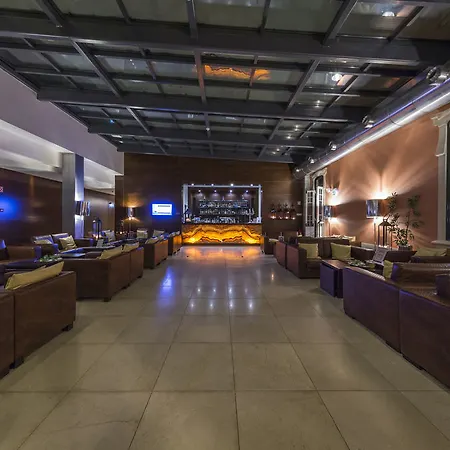 - Hotel, Termas & מלון 4*
