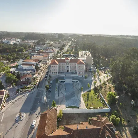 - Hotel, Termas & Hotel