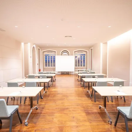 - Hotel, Termas & ホテル 4*