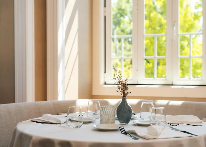 ホテル - Hotel, Termas & モンテ・レアル