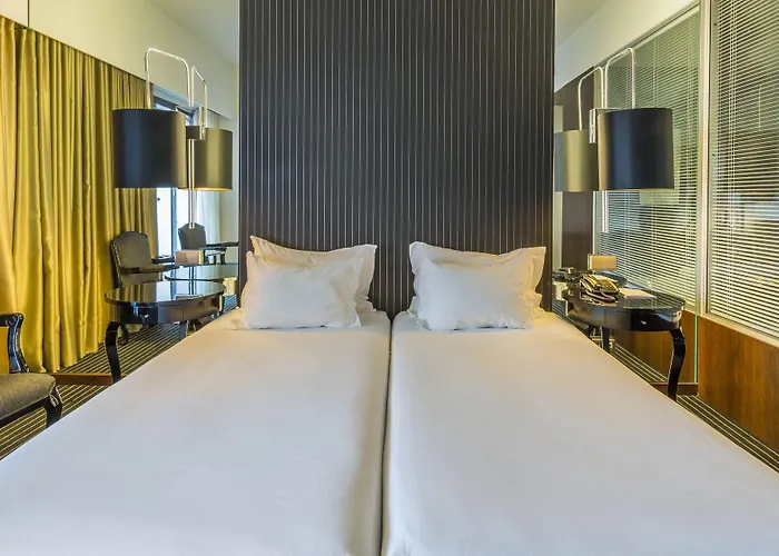 - Hotel, Termas & Ξενοδοχείο 4*