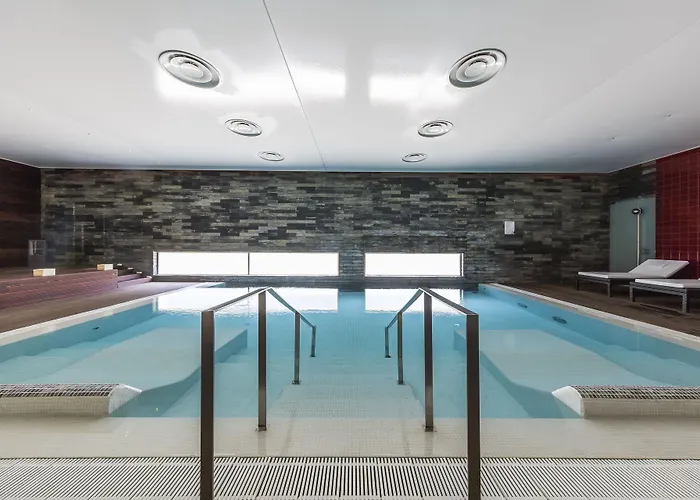 ホテル - Hotel, Termas & モンテ・レアル