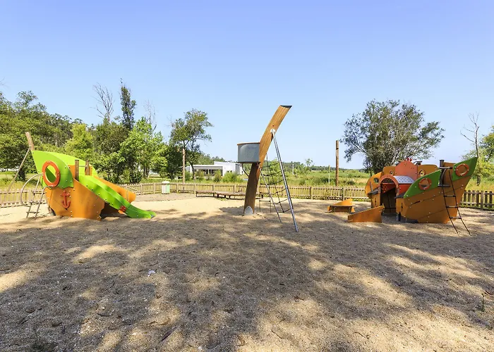 - Hotel, Termas & ホテル モンテ・レアル