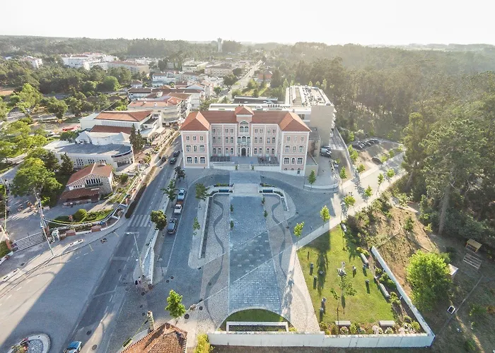 - Hotel, Termas & Ξενοδοχείο Monte Real