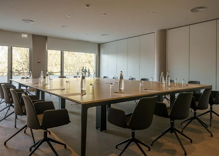 - Hotel, Termas & モンテ・レアル